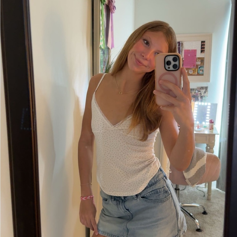 Meet your Posher, Lily